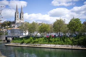 Constructeur de piscine de luxe Niort